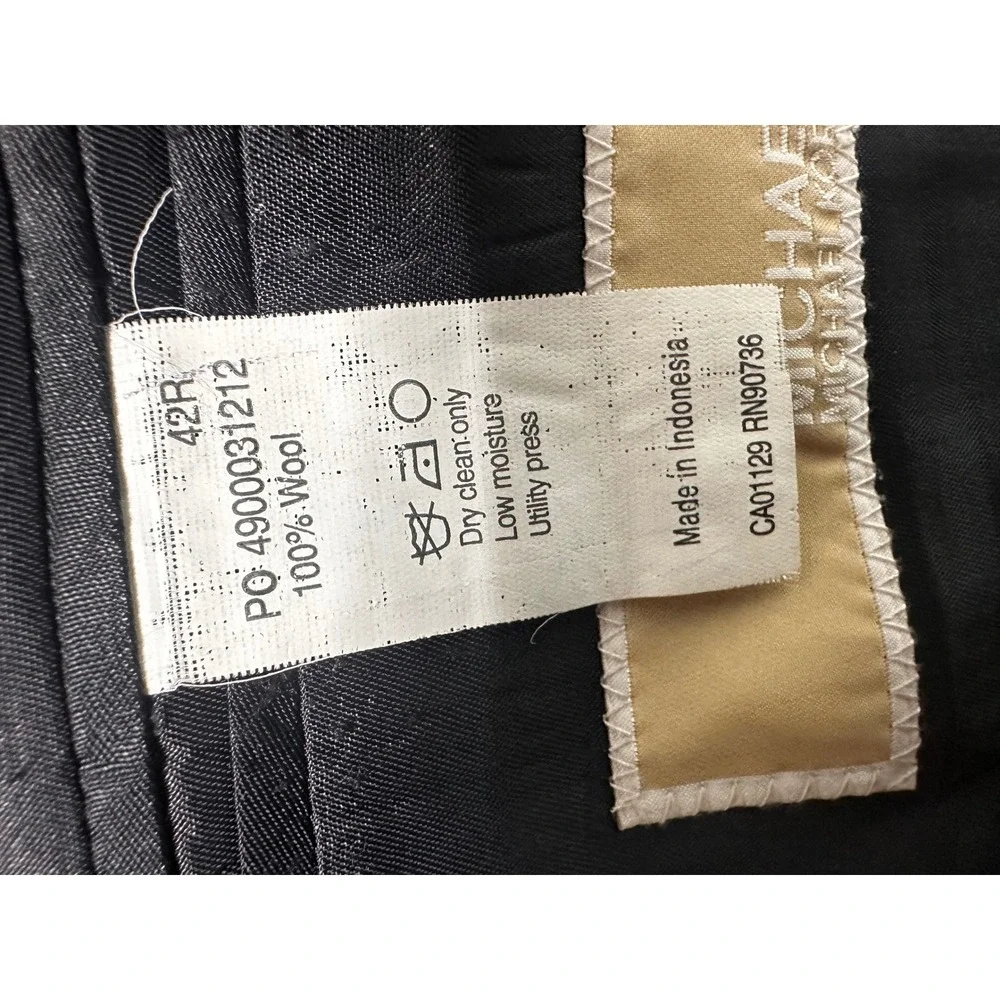 Michael Kors Mens Navy Blue 100% Wool Blazer Silver Crest Buttons 42R Sport Coat